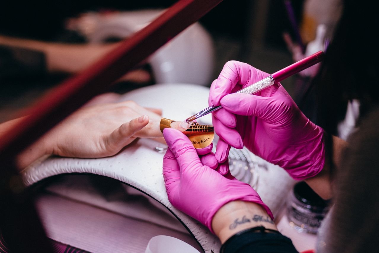 Nail Salon Red Flags to Watch Out For