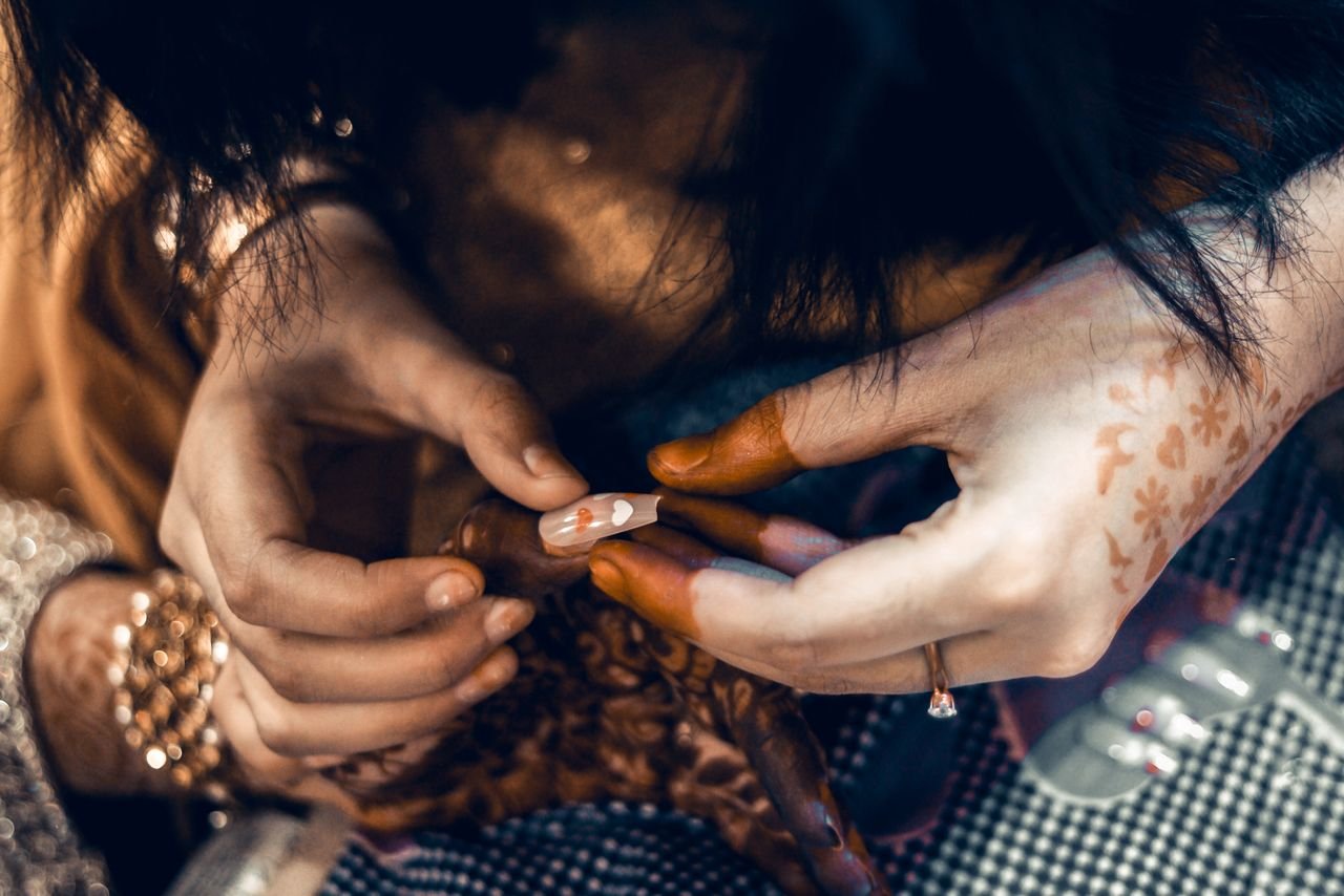 How to Apply Press On Nails That Last 2 Weeks