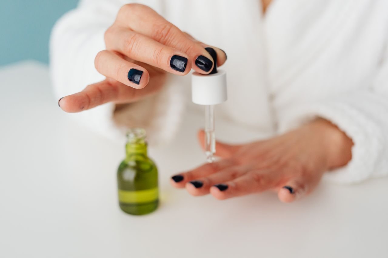How to Use Cuticle Oil Daily for Faster Nail Growth