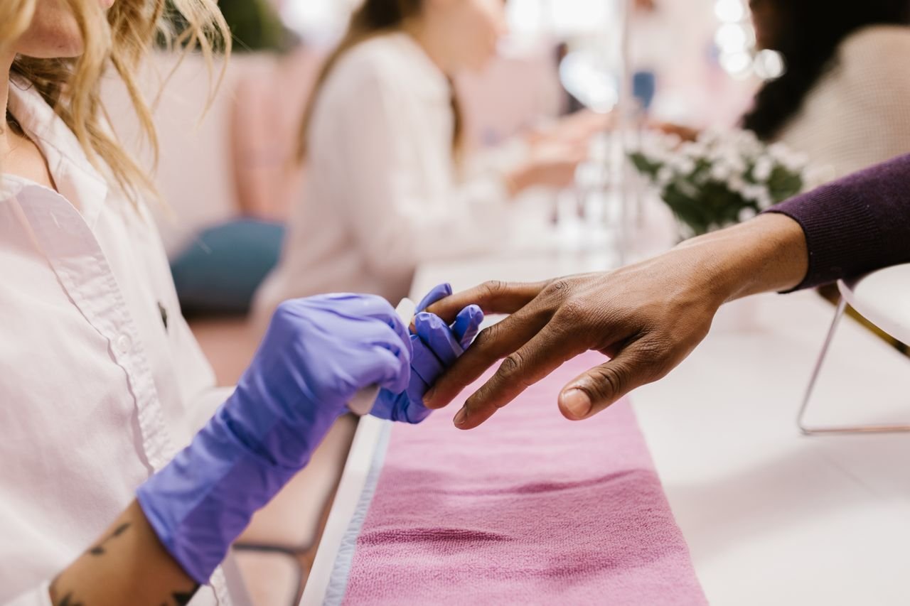 How to Strengthen Weak Nails Without a Salon